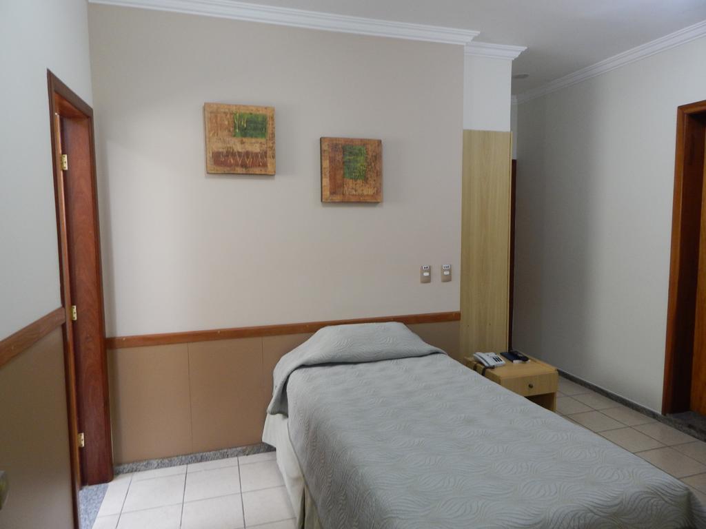 Frimas Hotel Belo Horizonte Quarto foto